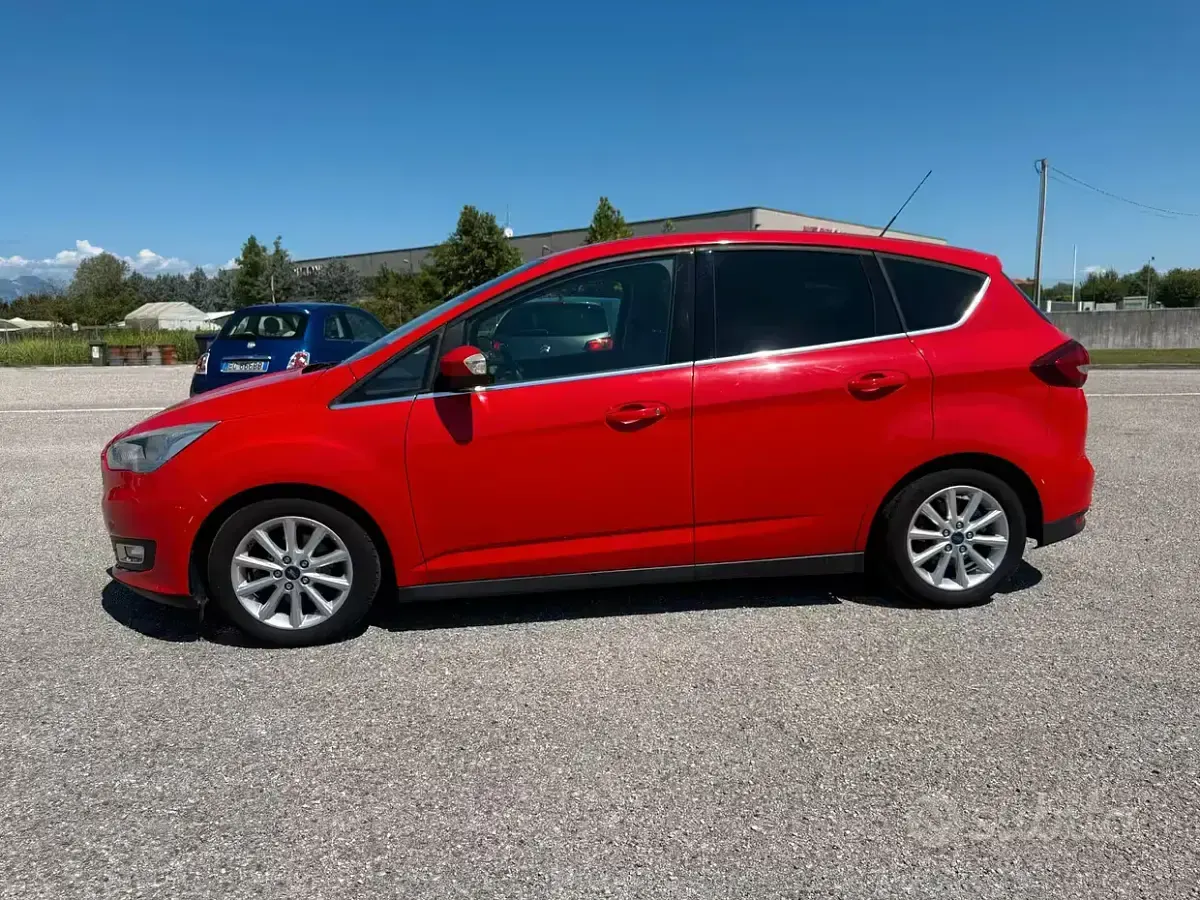 Usata Ford C-MAX Titanium 120 CV (88 kW) 2016 Rosso Monovolume