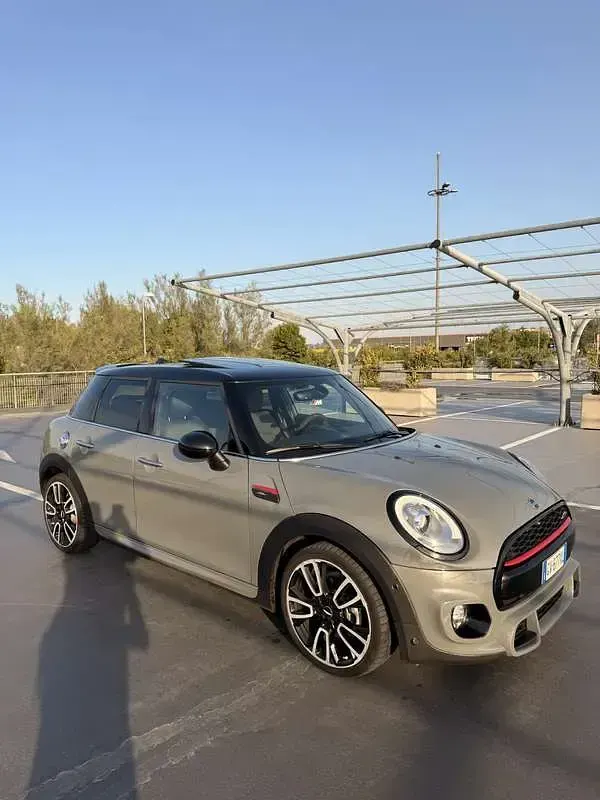 Usata Mini Cooper 136 CV (100 kW) 2017 Argento Utilitaria