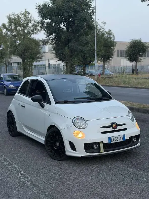 Usata Abarth 500 Custom 135 CV (99 kW) 2015 Utilitaria