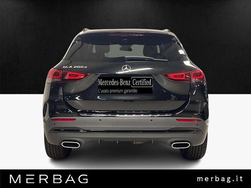 Usata Mercedes GLA200 Premium 150 CV (110 kW) 2022 Nero SUV