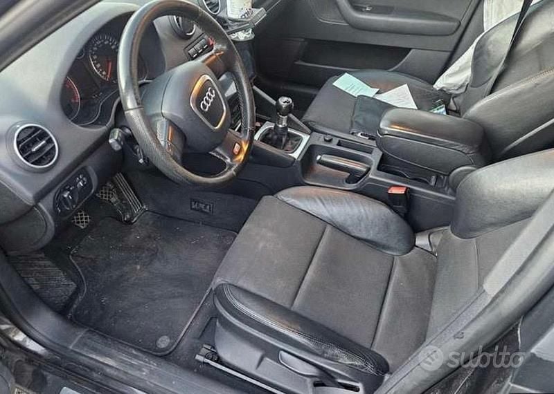 Usata Audi A3 S-Line 140 CV (102 kW) 2006 Grigio Utilitaria