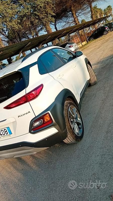 Usata Hyundai Kona 116 CV (85 kW) 2020 Bianco SUV