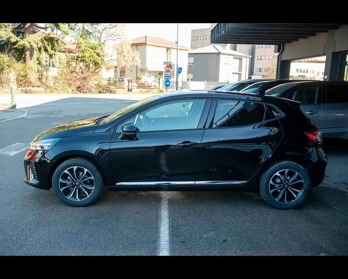 Usata Renault Clio V Techno 91 CV (66 kW) 2025 Nero etoilé Berlina