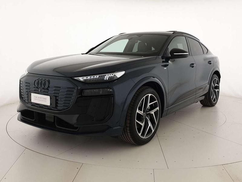 Blu plasma metallizzato Nuova 2026 Audi e-tron S-Line SUV | 96.100 € (Buon prezzo) - Immagine 1/4