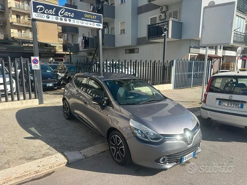 Usata Renault Clio IV 90 CV (66 kW) 2016 Grigio Berlina