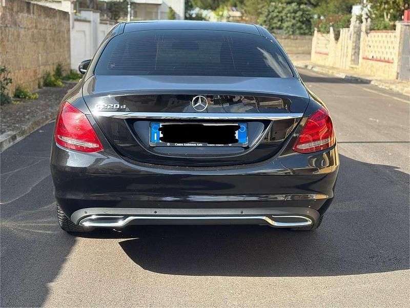 Usata Mercedes C220 170 CV (125 kW) 2017 Nero Berlina