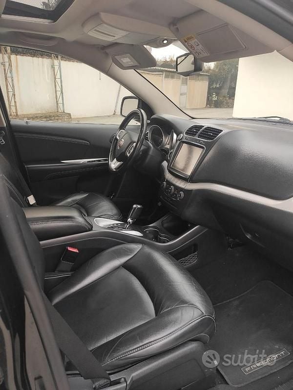 Usata Fiat Freemont Black Code 170 CV (125 kW) 2014 Nero SUV