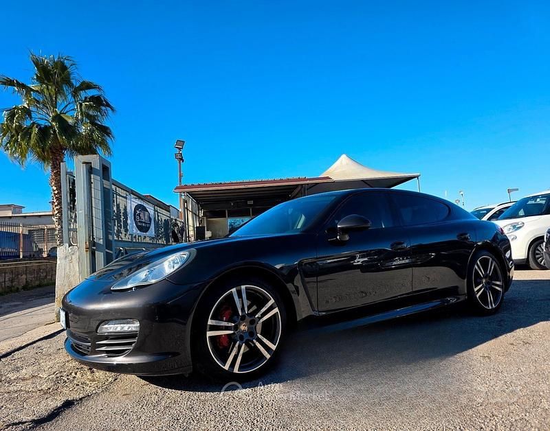 Usata Porsche Panamera 250 CV (183 kW) 2012 Marrone Berlina