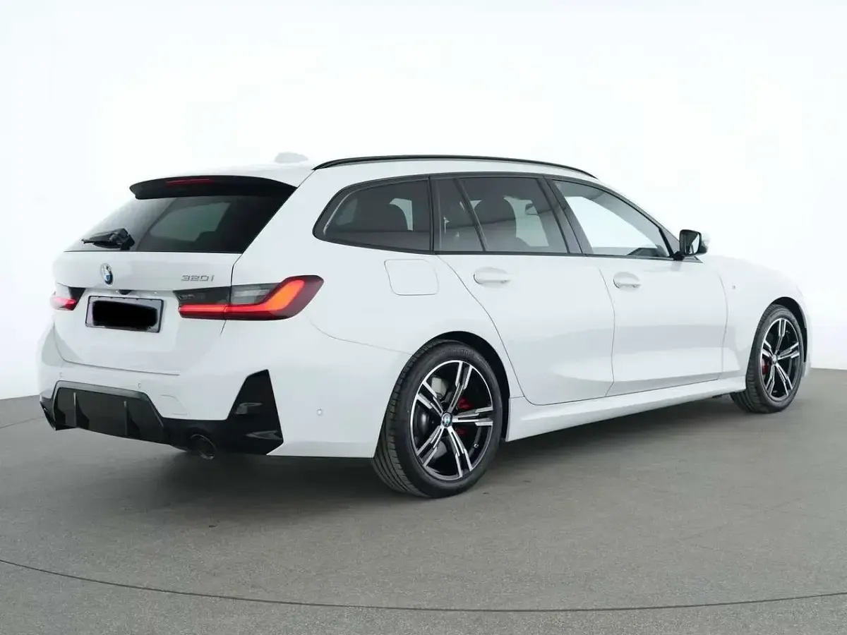 Usata BMW 320 M Sport 184 CV (135 kW) 2025 Bianco Station wagon