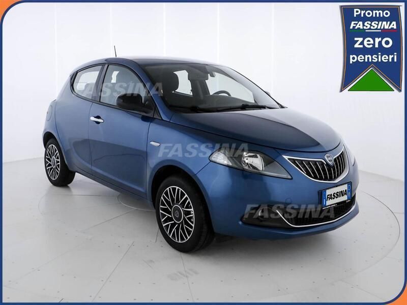 Blu Usata 2024 Lancia Ypsilon S Due volumi | 15.200 € (Cara) - Immagine 1/4