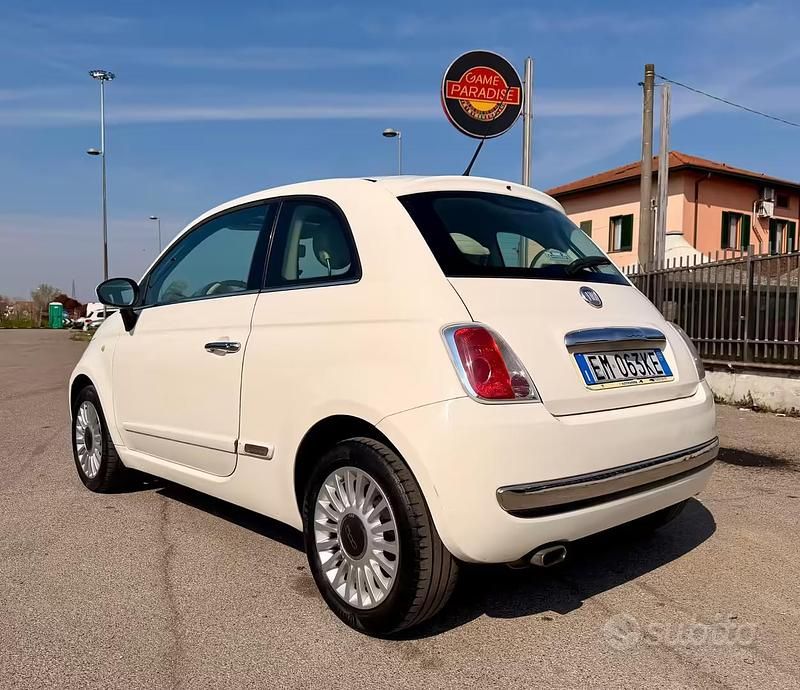 Usata Fiat 500 Lounge 69 CV (50 kW) 2012 Bianco Berlina
