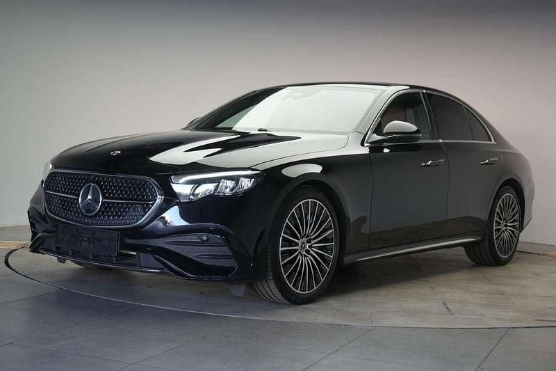 Usata Mercedes E220 Premium 197 CV (144 kW) 2025 Nero Berlina