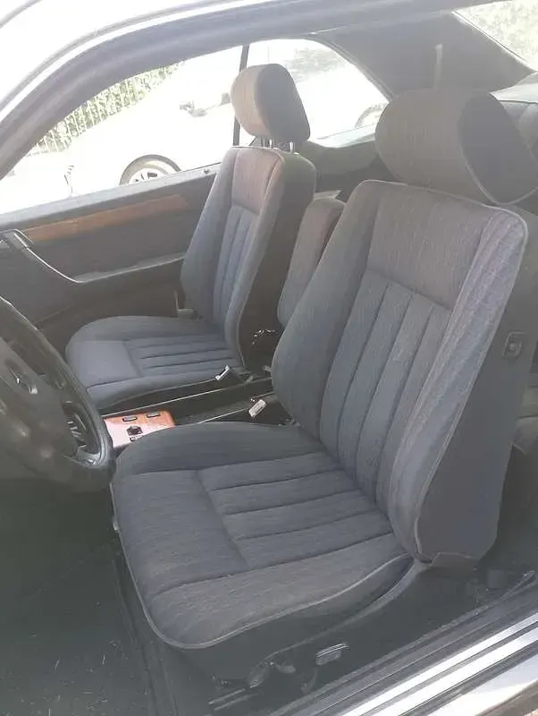 Usata Mercedes 200 122 CV (89 kW) 1992 Argento Coupé