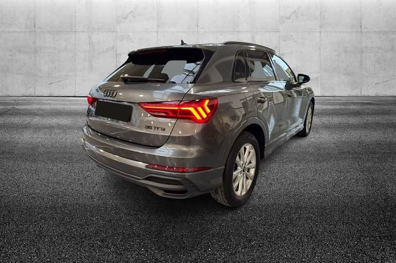 Usata Audi Q3 S-Line 150 CV (110 kW) 2023 Grigio metallizzato SUV