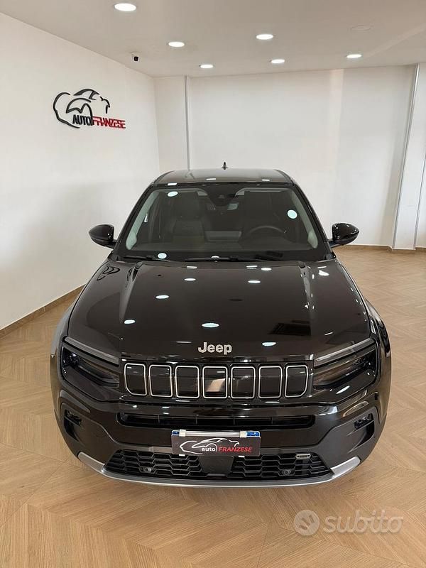 Usata Jeep Avenger Summit 100 CV (73 kW) 2023 Nero SUV