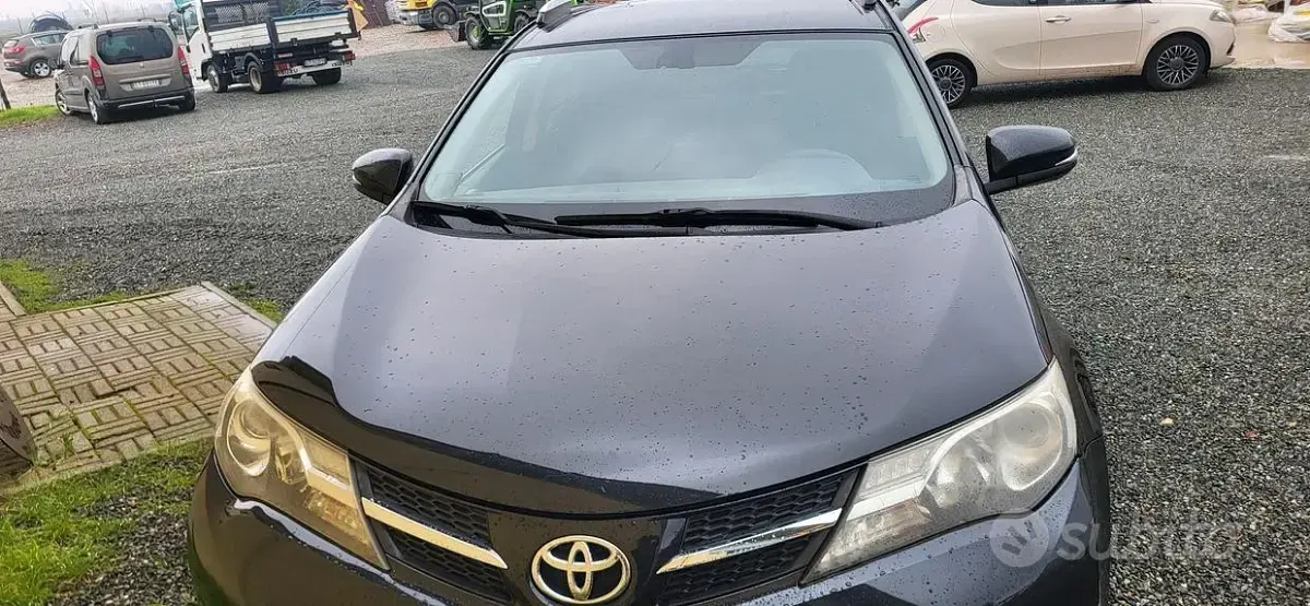 Usata Toyota RAV4 150 CV (110 kW) 2013 Nero SUV