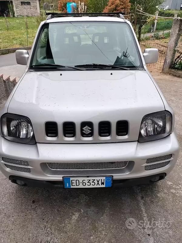 Second-hand Suzuki Jimny 85 CP (62 kW) 2010 SUV