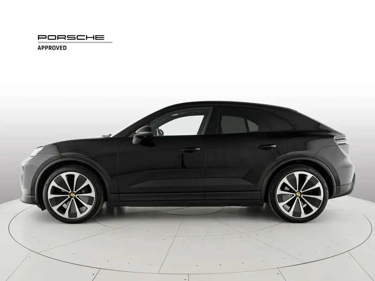 Usata Porsche Macan 144 kW (197 CV) 2024 Nero jet metallizzato SUV