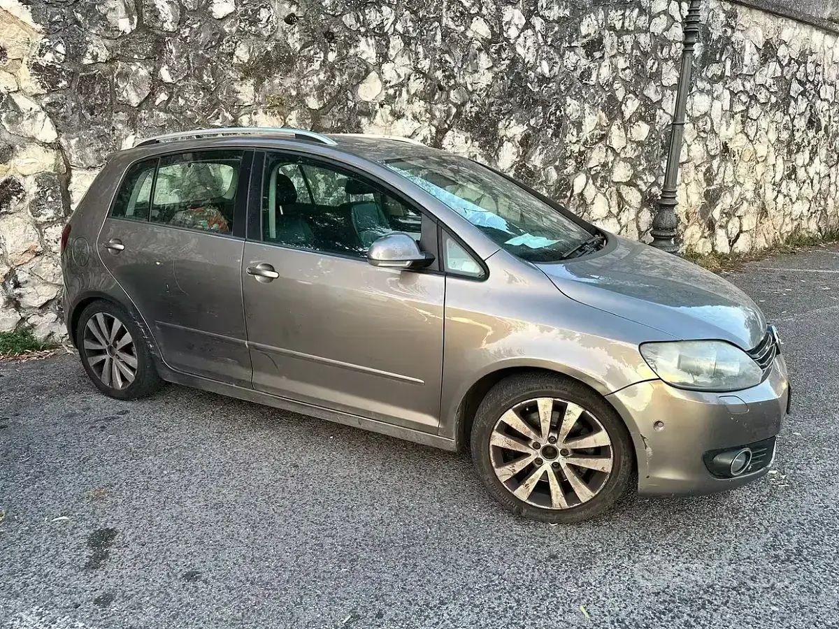 Usata VW Golf Plus Life 122 CV (89 kW) 2009 Grigio Monovolume