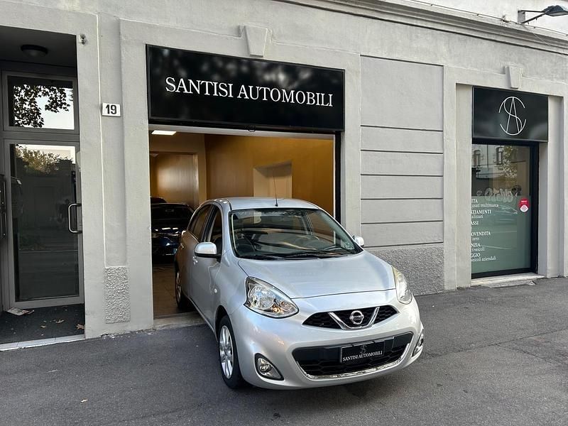 Argento Usata 2015 Nissan Micra Acenta Due volumi | 6500 € (Buon prezzo) - Immagine 1/4