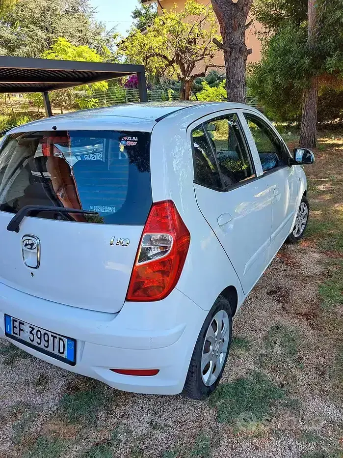Usata Hyundai i10 69 CV (50 kW) 2012 Bianco Utilitaria