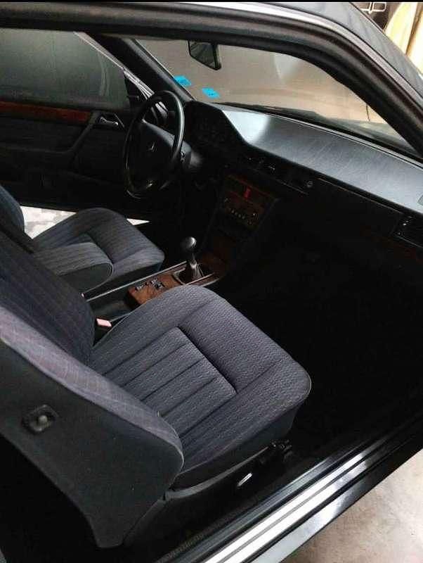 Usata Mercedes 200 122 CV (89 kW) 1992 Coupé