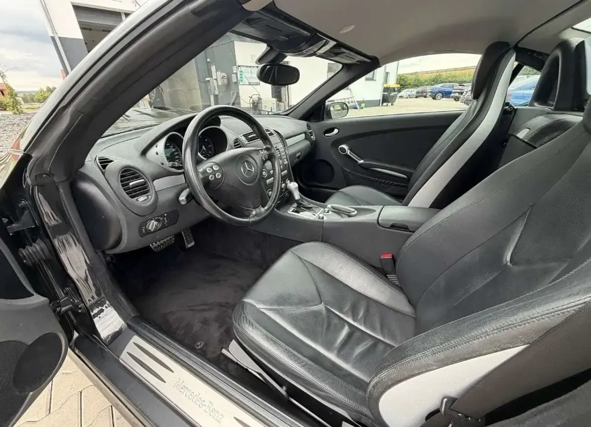 Usata Mercedes SLK350 AMG 272 CV (200 kW) 2005 Nero Cabrio