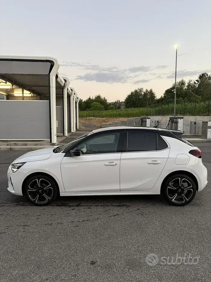 Usata Opel Corsa 75 CV (55 kW) 2021 Bianco Utilitaria