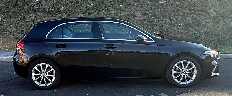 Usata Mercedes A180 116 CV (85 kW) 2019 Nero Berlina
