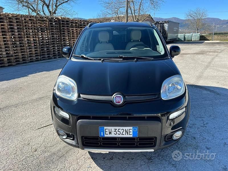 Usata Fiat Panda 4x4 80 CV (58 kW) 2014 Nero Utilitaria
