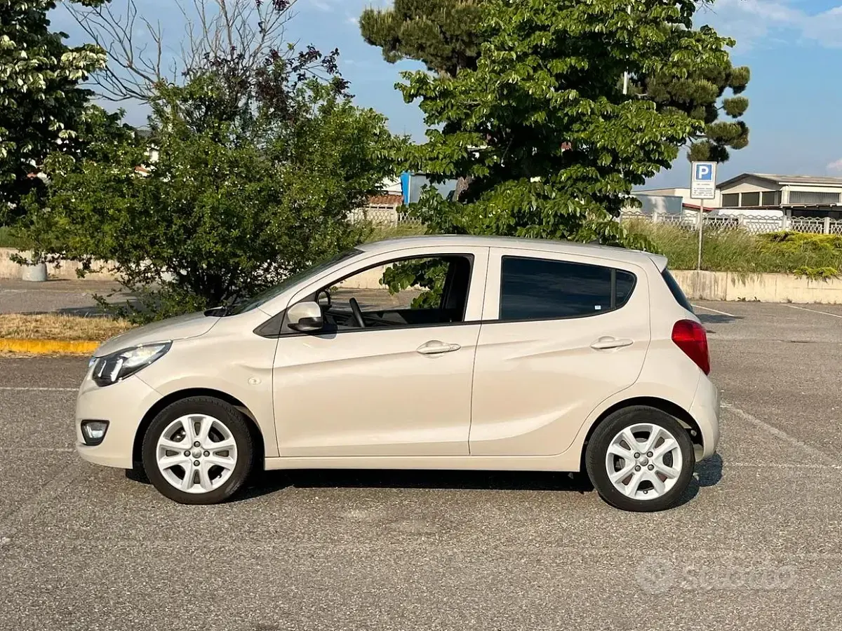 Usata Opel Karl 75 CV (55 kW) 2016 Grigio Utilitaria