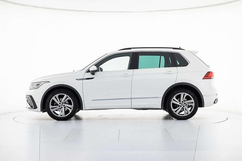Usata VW Tiguan R-line 150 CV (110 kW) 2022 Bianco SUV