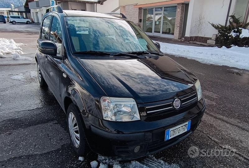 Usata 2010 Fiat Panda Dynamic Utilitaria | 4800 € (Buon prezzo) - Immagine 1/4