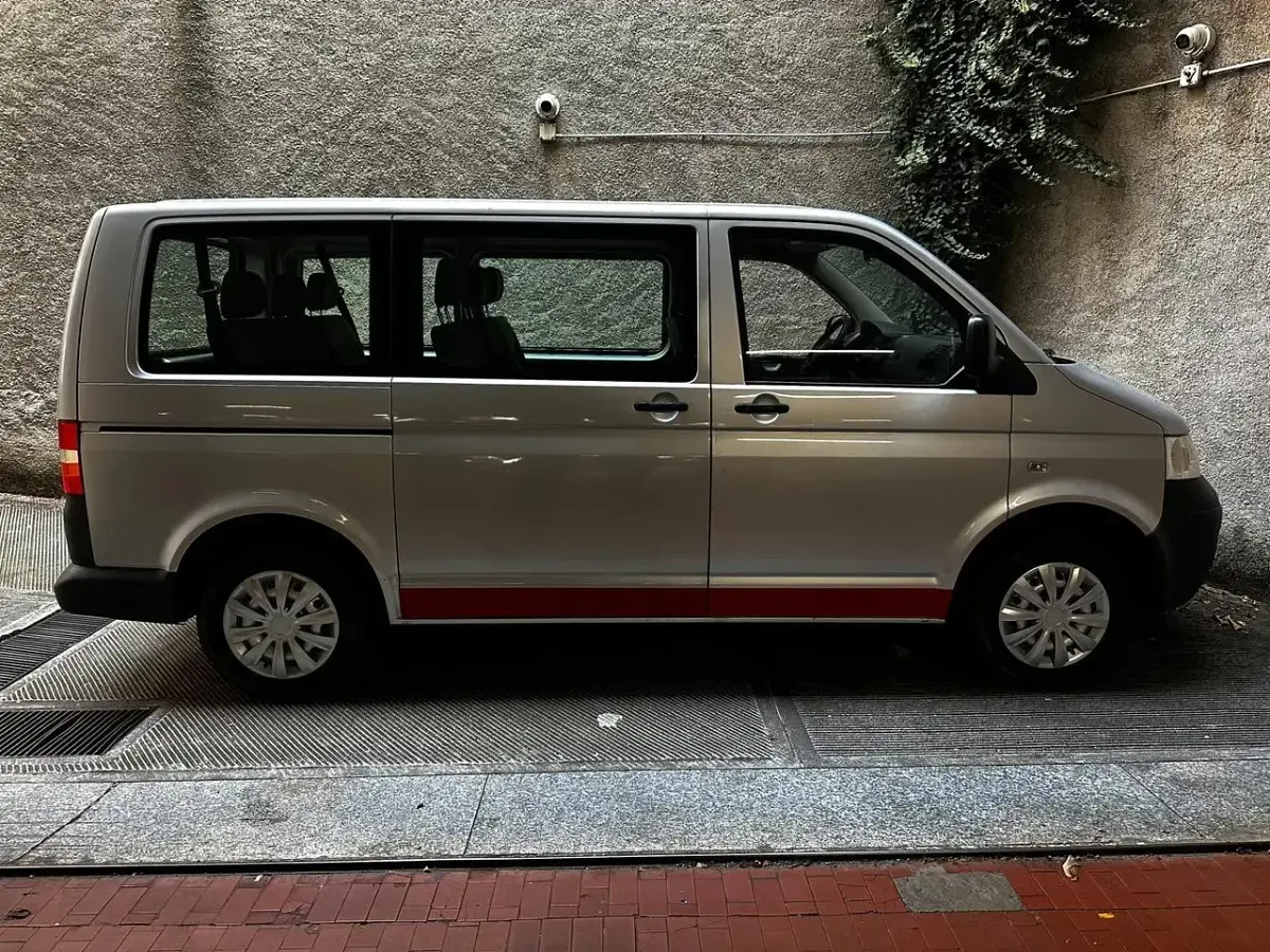Usata VW T5 131 CV (96 kW) 2008 Argento Furgone
