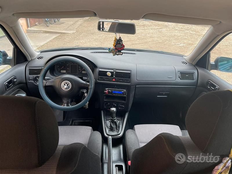 Usata VW Golf 90 CV (66 kW) 2001 Grigio Monovolume