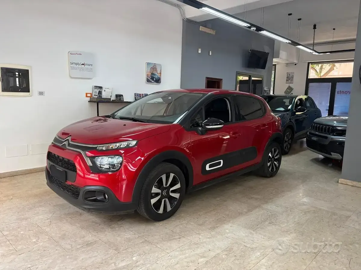 Usata Citroën C3 PureTech 110 CV (80 kW) 2024 Rosso Utilitaria