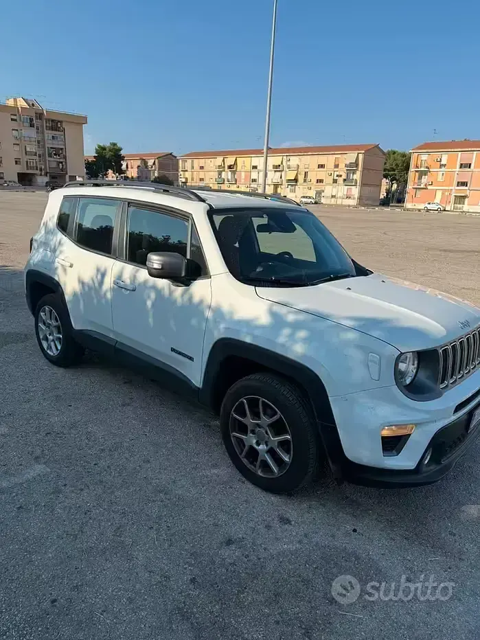 Usata Jeep Renegade Limited 140 CV (102 kW) 2019 Bianco SUV