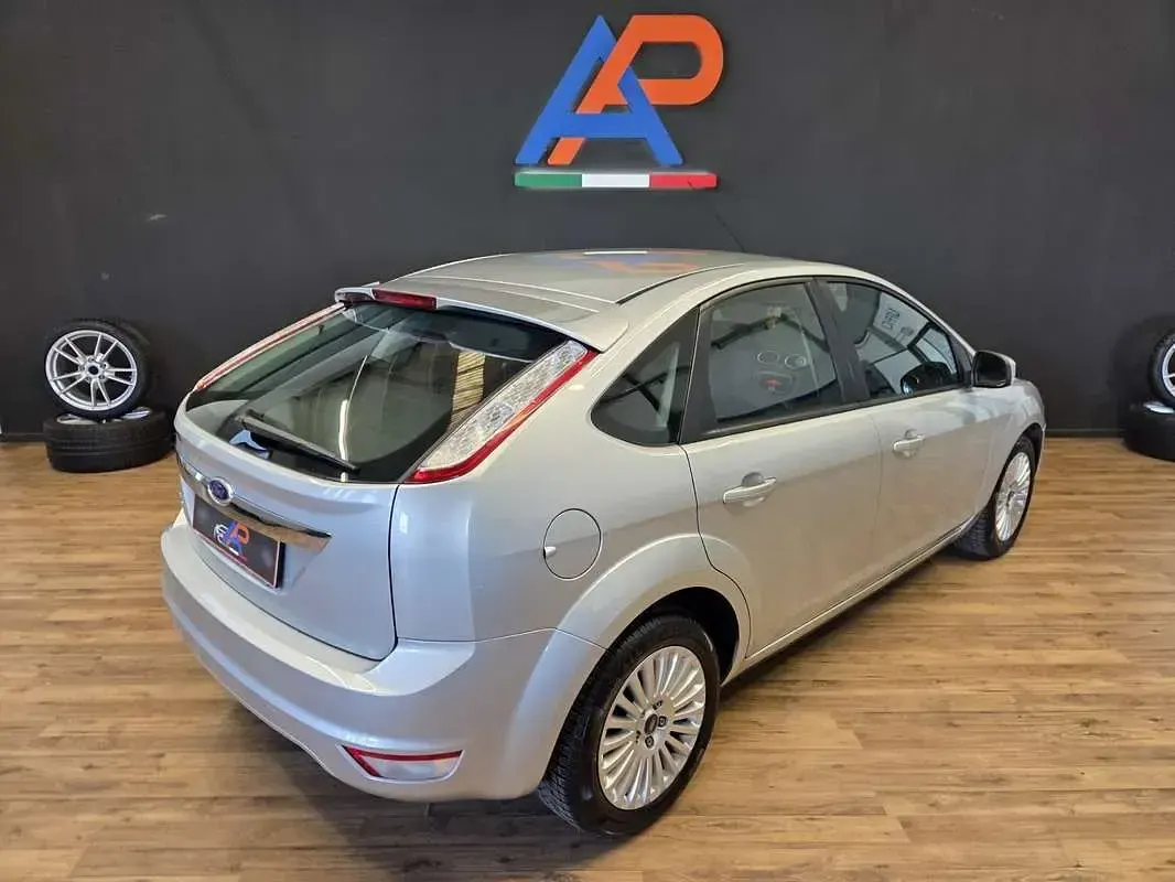 Usata Ford Focus Titanium 145 CV (106 kW) 2009 Berlina