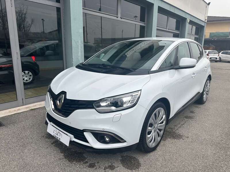 Usato 2017 Renault Scénic IV 1.5 Diesel 110 CV (11.999 €)