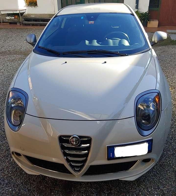 Usata Alfa Romeo MiTo Impression 69 CV (50 kW) 2015 Bianco Utilitaria