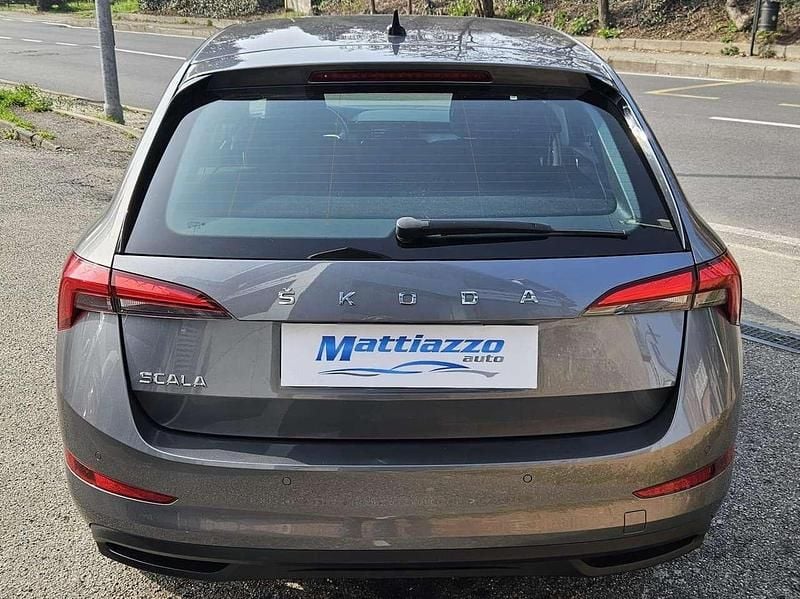 Usata Skoda Scala Ambition 95 CV (69 kW) 2023 Grigio Utilitaria