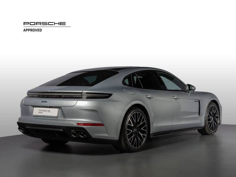 Usata Porsche Panamera Turbo E-Hybrid 680 CV (500 kW) 2024 Argento dolomite metallizzato Berlina