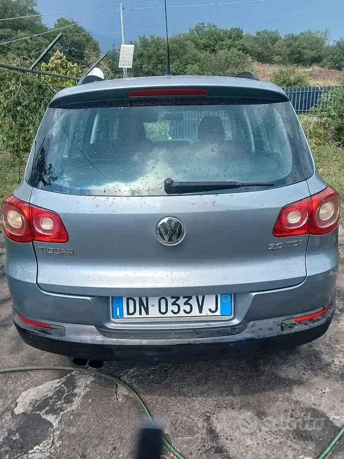 Usata VW Tiguan 140 CV (102 kW) 2008 Grigio SUV