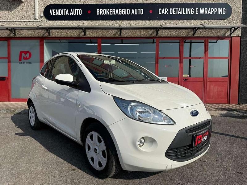 Usata Ford Ka 67 CV (49 kW) 2015 Bianco Berlina