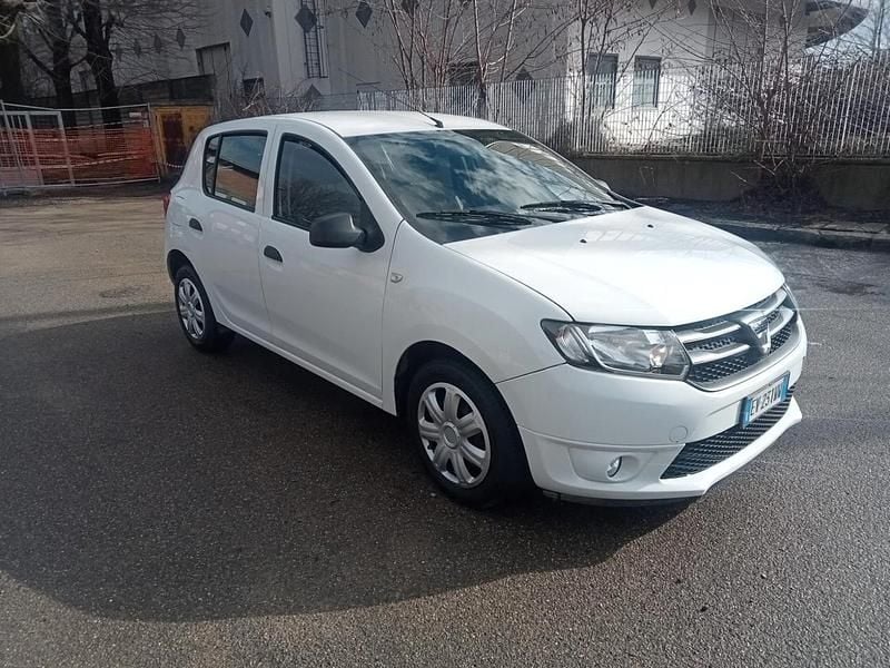 Usata Dacia Sandero Ambiance 75 CV (55 kW) 2014 Bianco Berlina