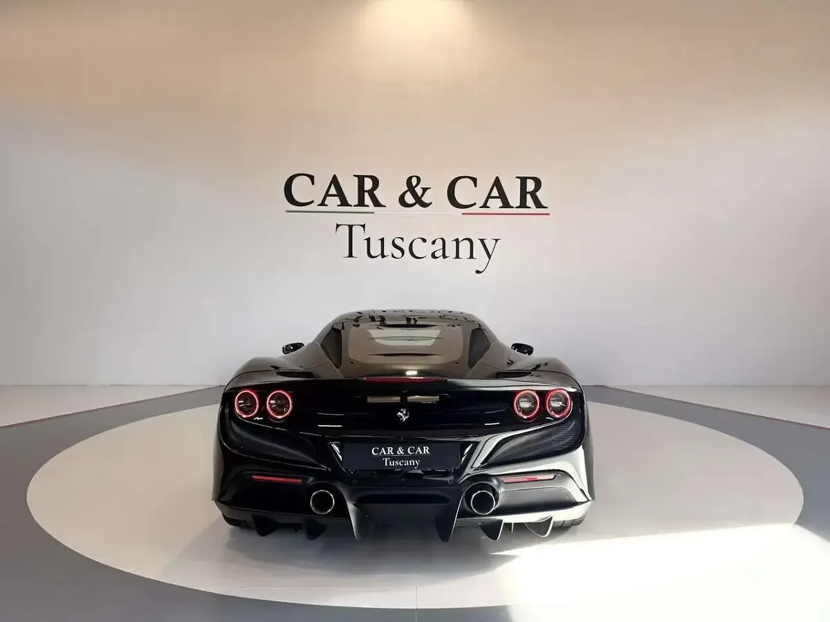 Usata Ferrari F8 721 CV (530 kW) 2021 Nero Coupé