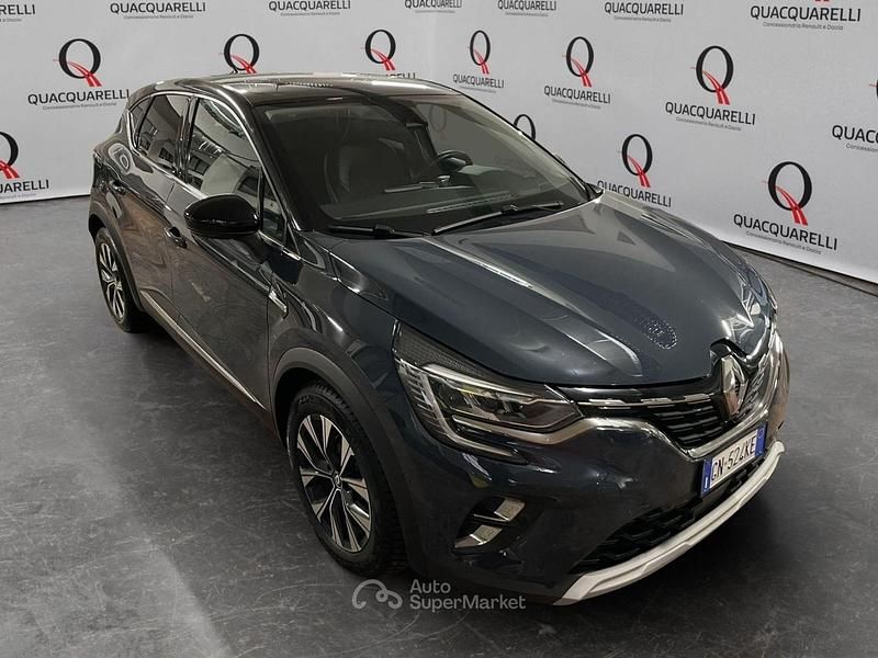 Usata Renault Captur Techno 143 CV (105 kW) 2023 Blu/azzurro SUV