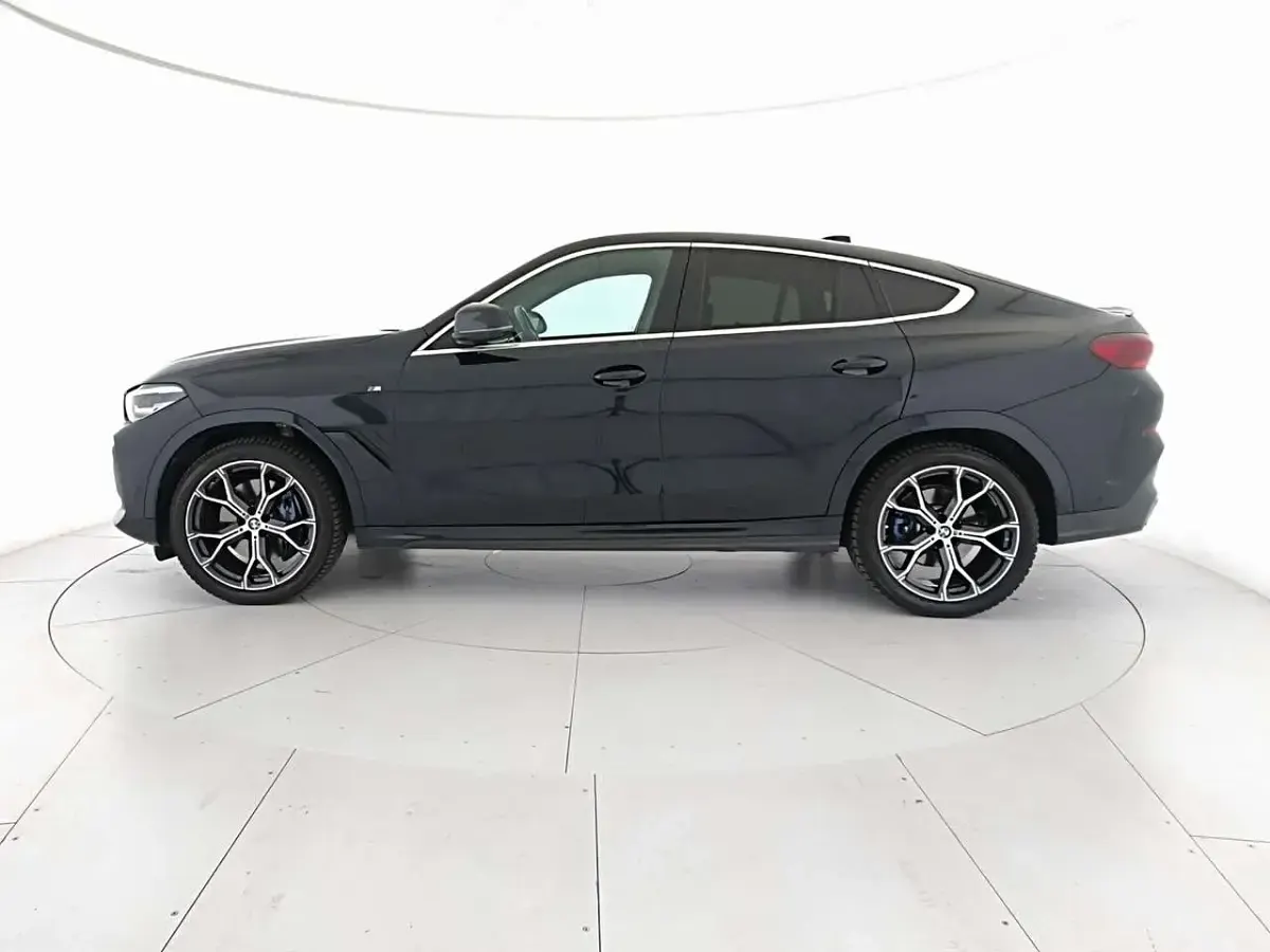 Usata BMW X6 M Sport 286 CV (210 kW) 2023 Carbon black SUV