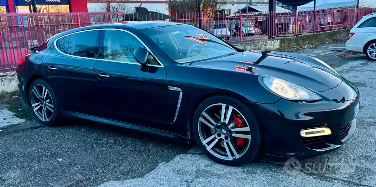 Usata Porsche Panamera Turbo Sport 500 CV (367 kW) 2010 Nero Utilitaria