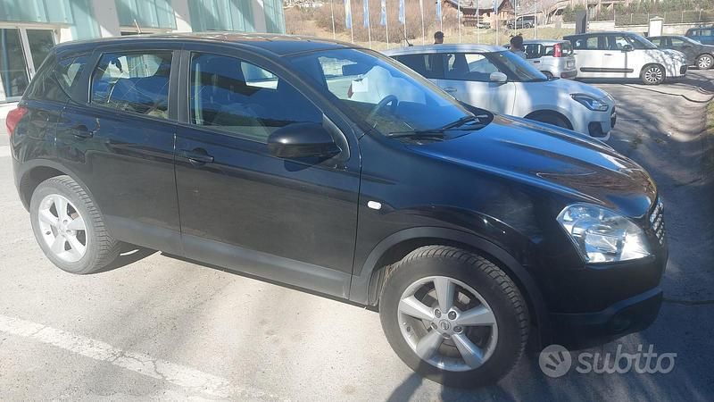 Usata Nissan Qashqai Acenta 150 CV (110 kW) 2009 Nero SUV